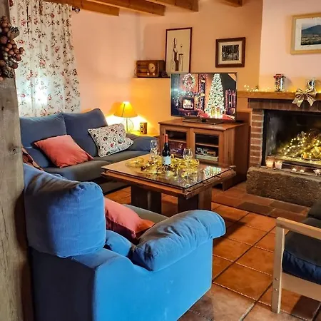 Holiday home Tozolosolobos Otero de Bodas